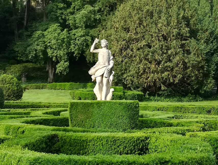 INTERVENTO PRESSO IL GIARDINO GIUSTI